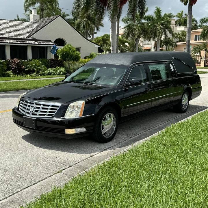 2008 Cadillac DTS - Image 6 of 12