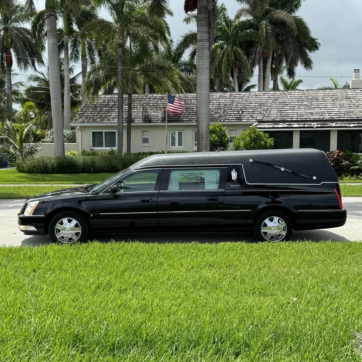 2008 Cadillac DTS - Image 7 of 12