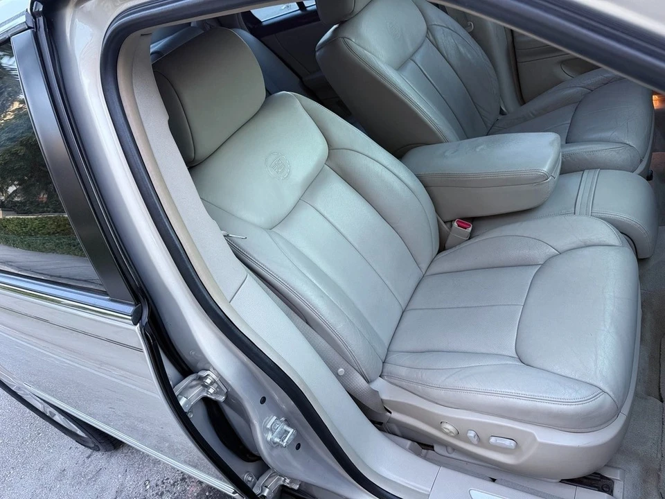2008 Cadillac DTS - Image 19 of 21