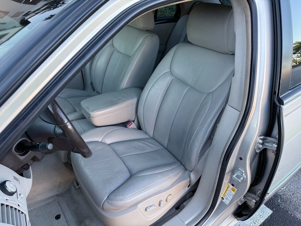 2008 Cadillac DTS - Image 17 of 21