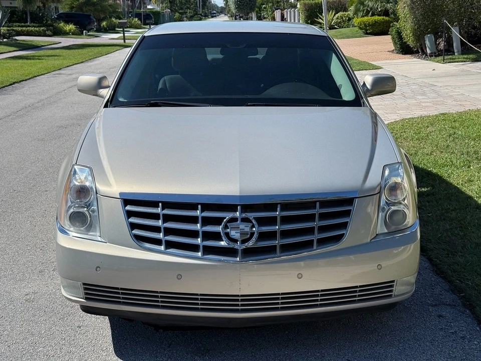 2008 Cadillac DTS - Image 5 of 21