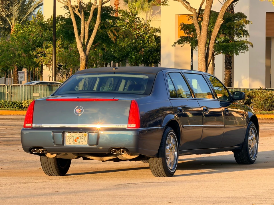 2008 Cadillac DTS - Image 31 of 31