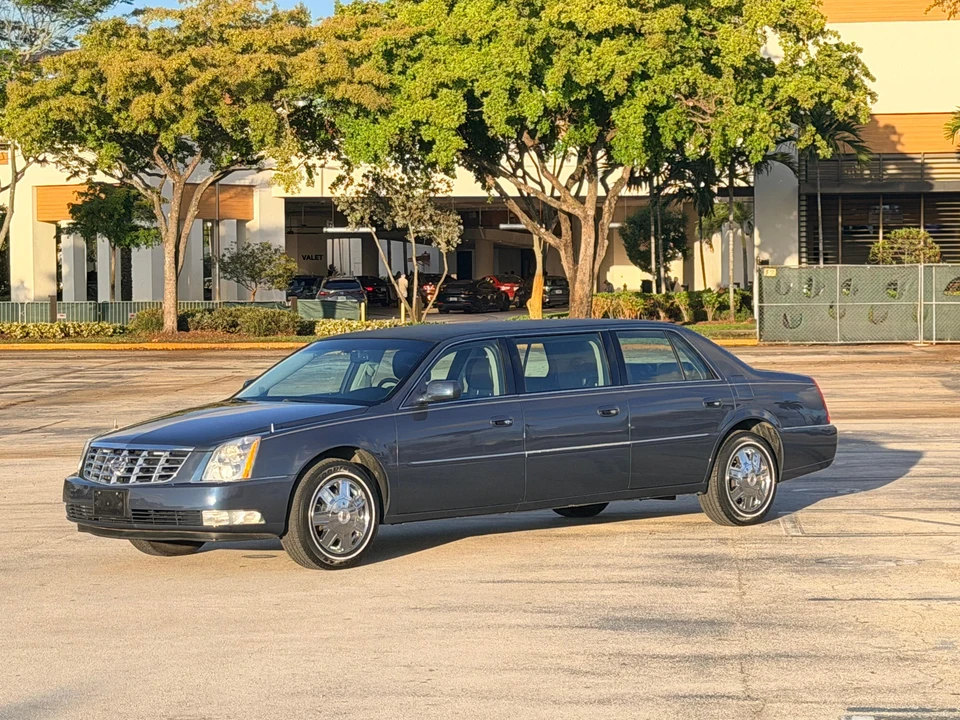 2008 Cadillac DTS - Image 19 of 31
