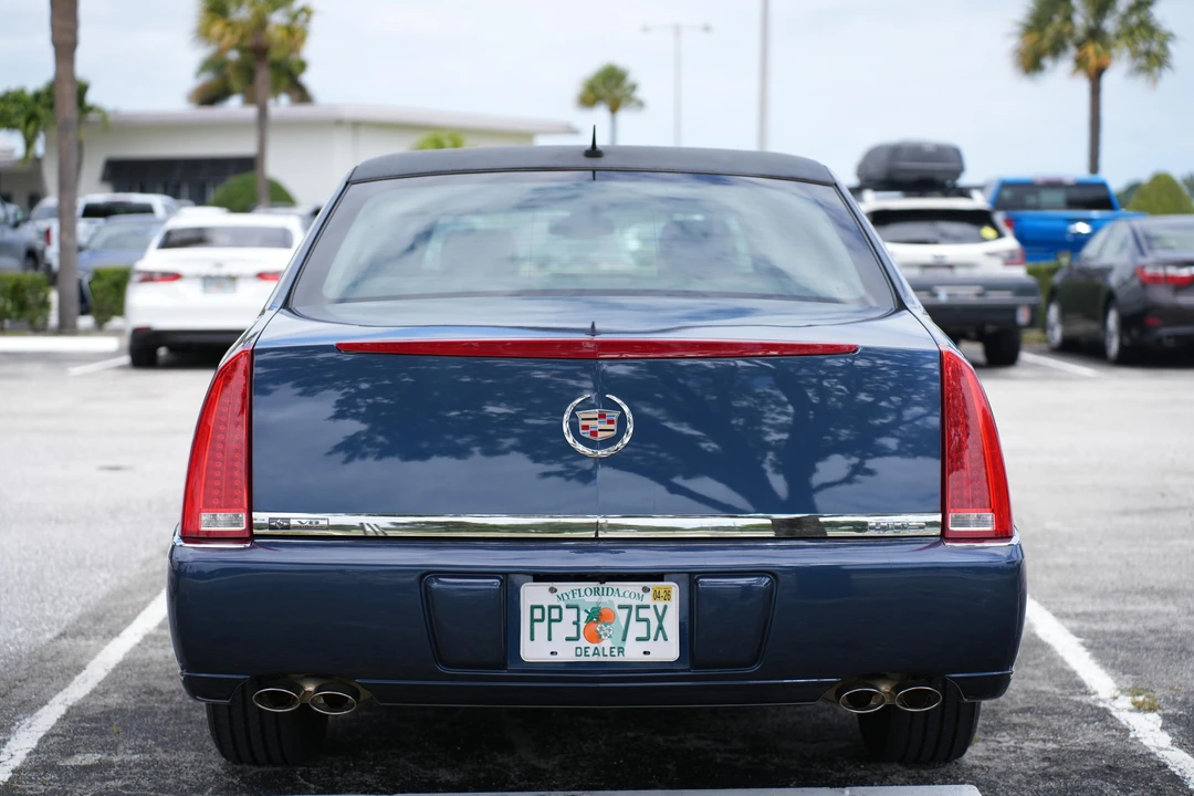 2008 Cadillac DTS - Image 27 of 31