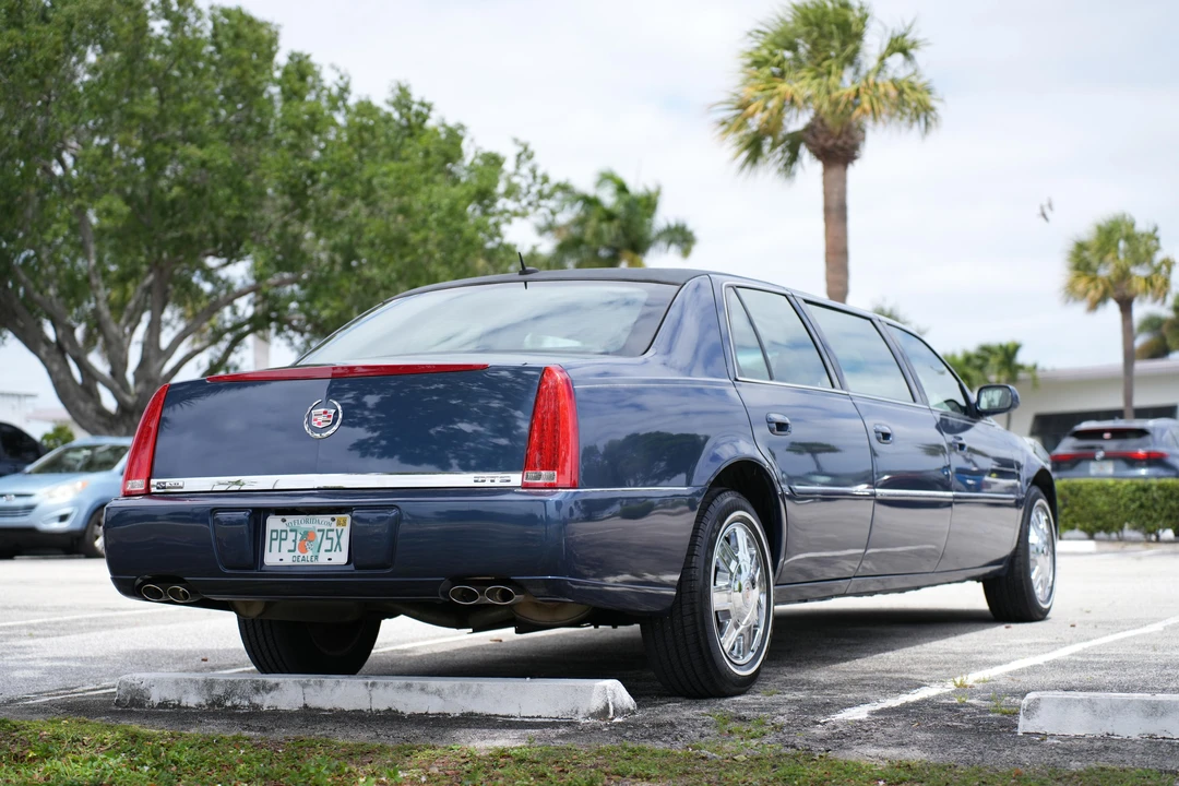 2008 Cadillac DTS - Image 30 of 31