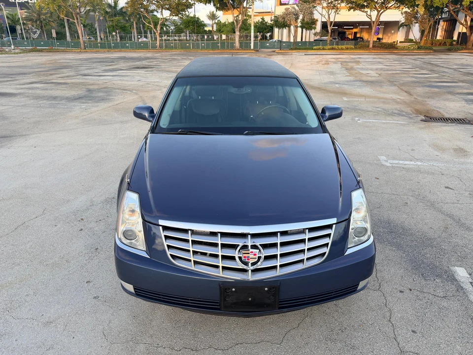 2008 Cadillac DTS - Image 9 of 31