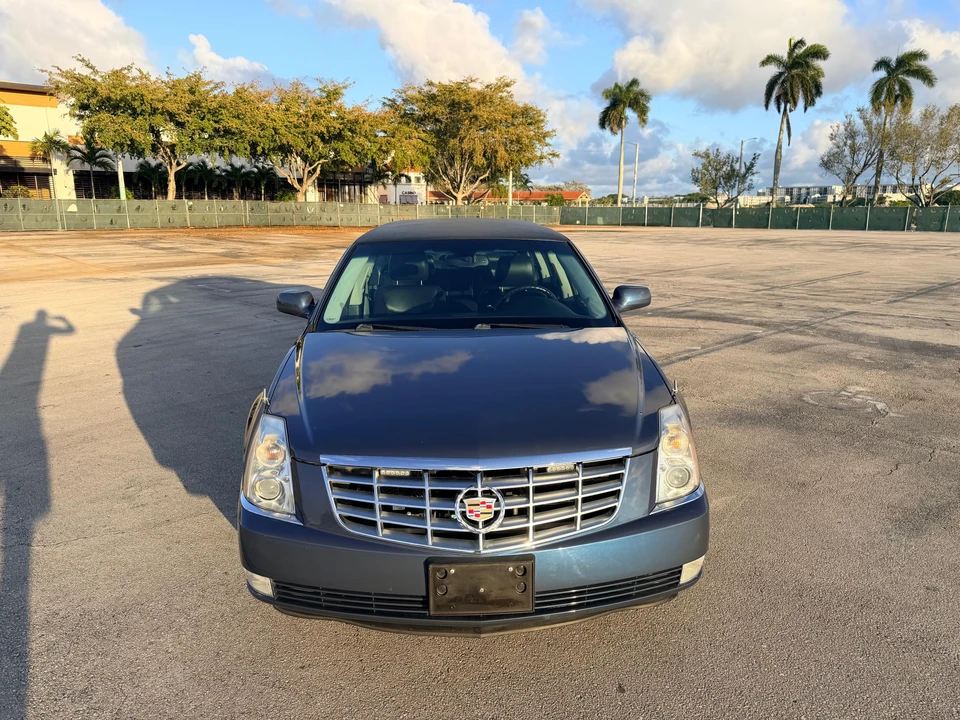 2008 Cadillac DTS - Image 8 of 31