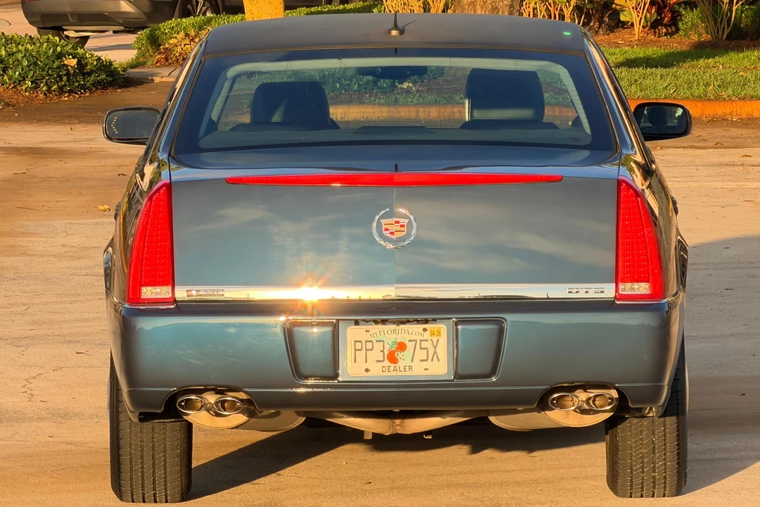2008 Cadillac DTS - Image 5 of 31