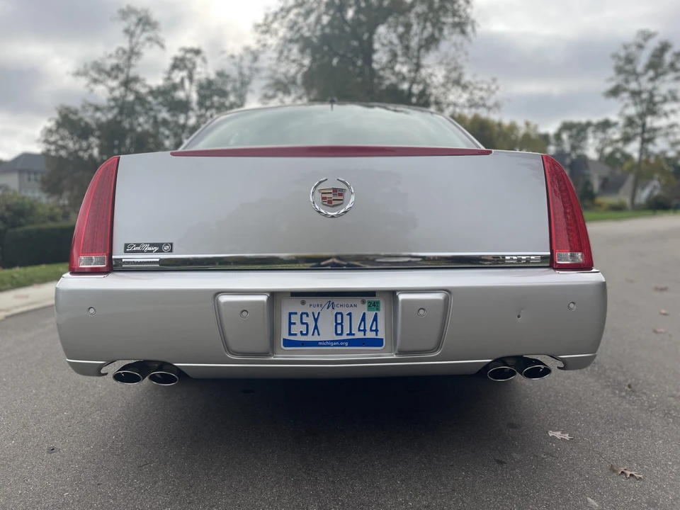 2008 Cadillac DTS - Image 23 of 31