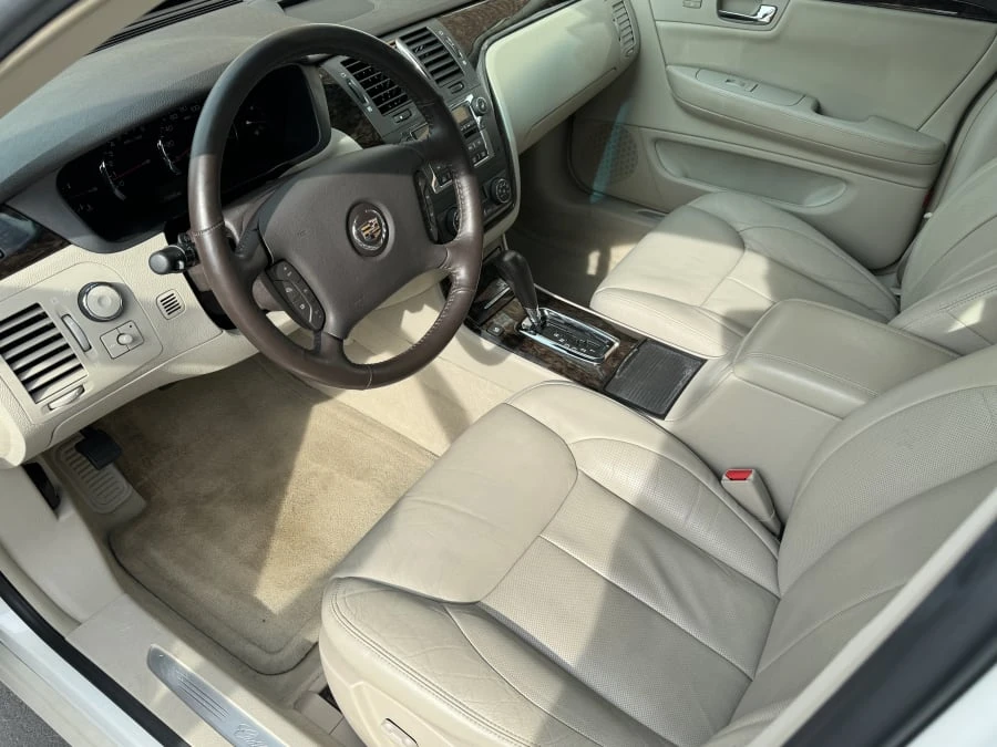 2008 Cadillac DTS - Image 4 of 10