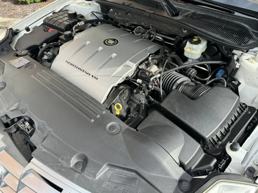 2008 Cadillac DTS - Image 9 of 10