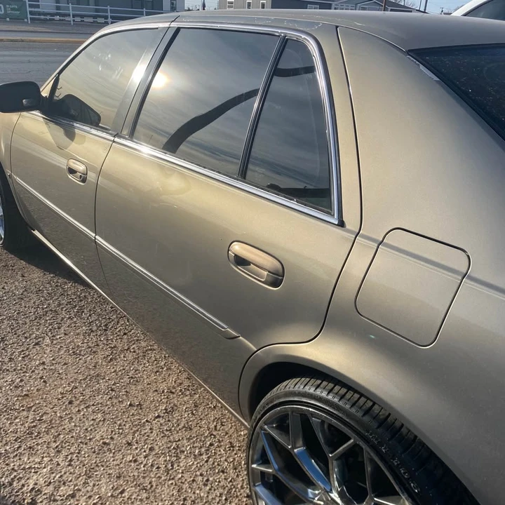 2008 Cadillac DTS - Image 2 of 15