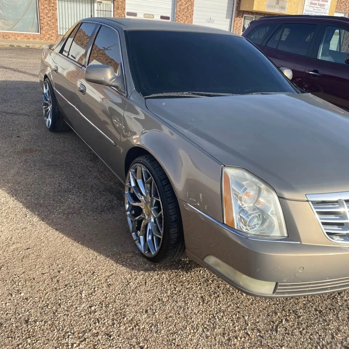 2008 Cadillac DTS - Image 3 of 15
