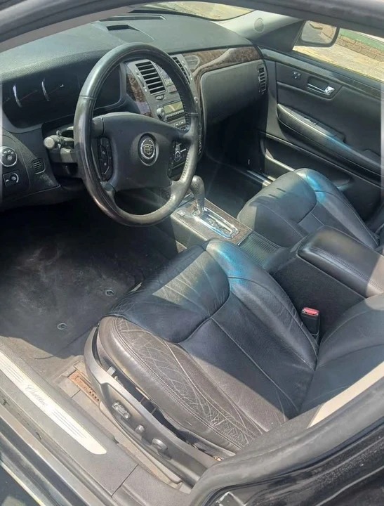 2008 Cadillac DTS - Image 5 of 10