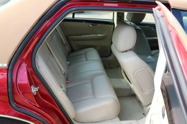 2008 Cadillac DTS - Image 11 of 14
