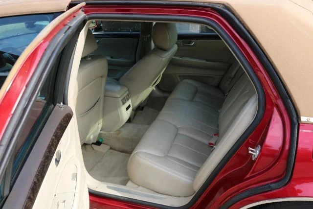 2008 Cadillac DTS - Image 10 of 14