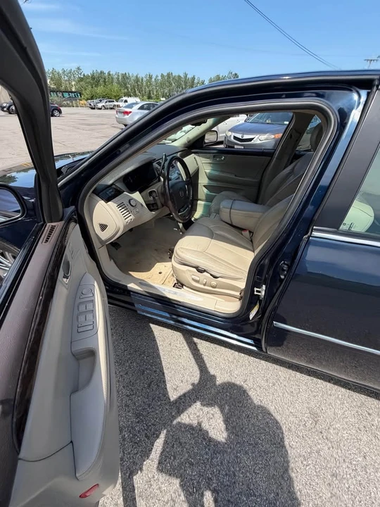 2008 Cadillac DTS - Image 5 of 10