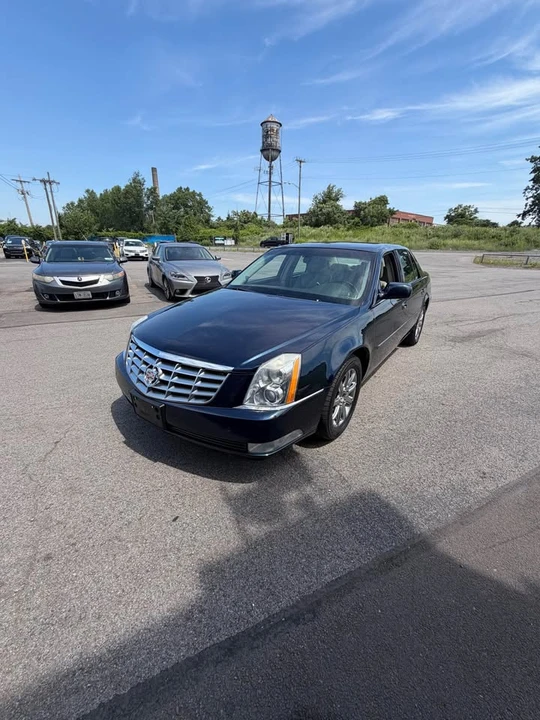 2008 Cadillac DTS - Image 9 of 10
