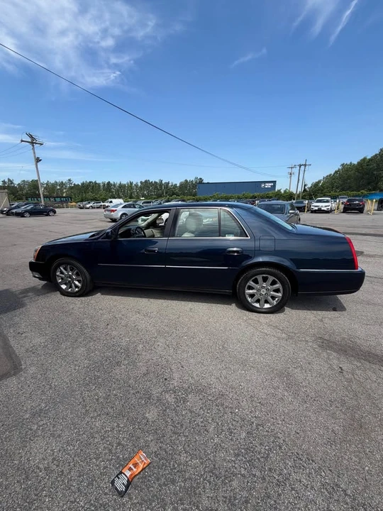 2008 Cadillac DTS - Image 8 of 10