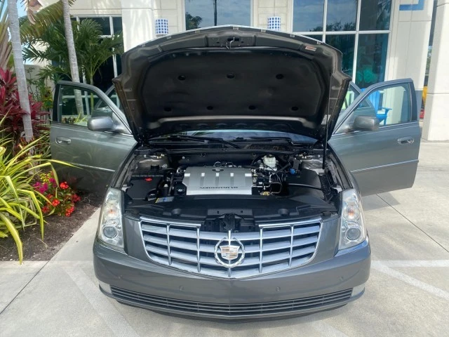 2008 Cadillac DeVille - Image 18 of 22