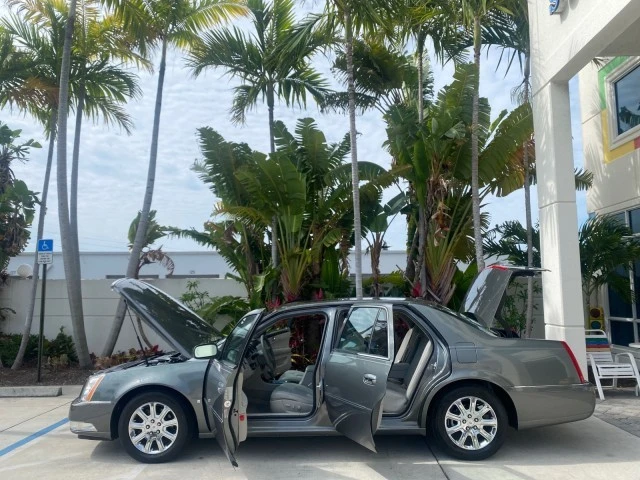 2008 Cadillac DeVille - Image 9 of 22