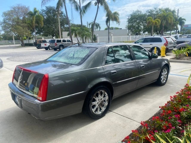 2008 Cadillac DeVille - Image 8 of 22