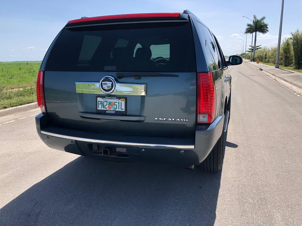 2008 Cadillac Escalade & EXT 3rd Gen - Image 15 of 31