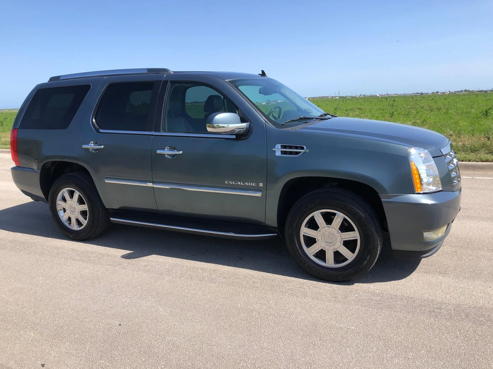 2008 Cadillac Escalade & EXT 3rd Gen - Image 19 of 31