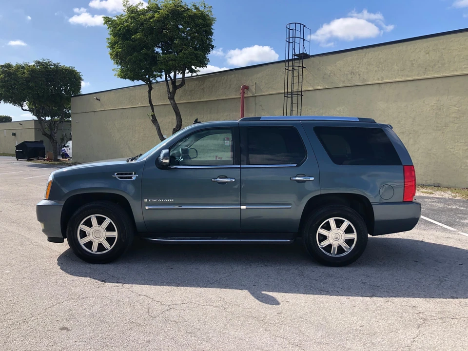 2008 Cadillac Escalade & EXT 3rd Gen - Image 10 of 31