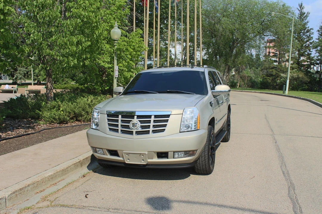 2008 Cadillac Escalade & EXT 3rd Gen - Image 4 of 31
