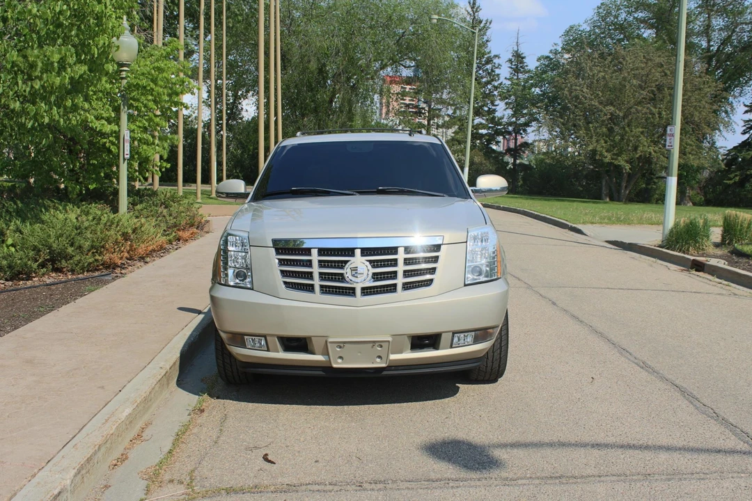 2008 Cadillac Escalade & EXT 3rd Gen - Image 5 of 31