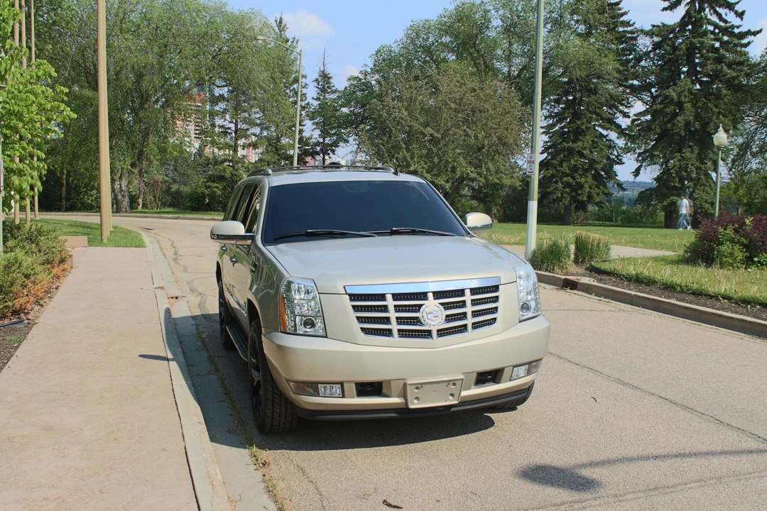2008 Cadillac Escalade & EXT 3rd Gen - Image 6 of 31