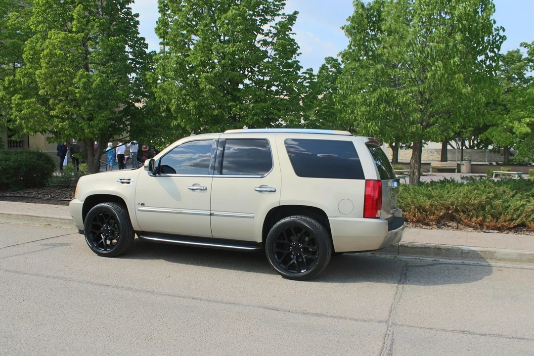 2008 Cadillac Escalade & EXT 3rd Gen - Image 19 of 31