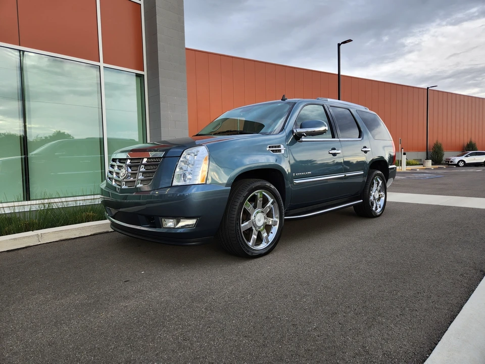 2008 Cadillac Escalade & EXT 3rd Gen - Image 4 of 31