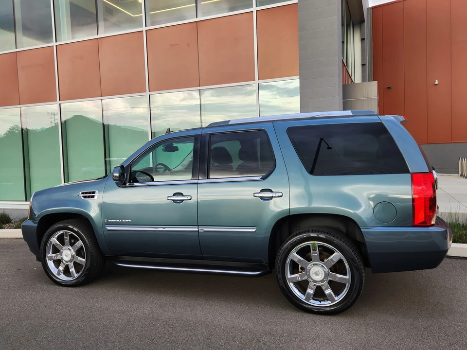 2008 Cadillac Escalade & EXT 3rd Gen - Image 8 of 31
