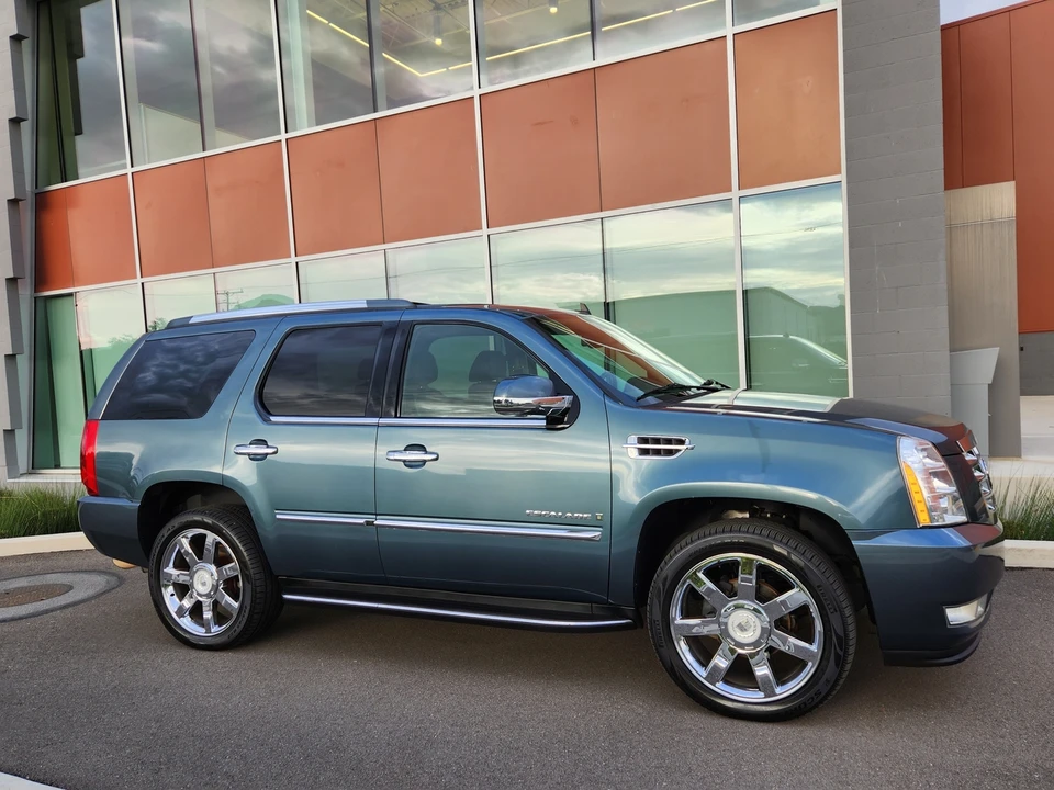 2008 Cadillac Escalade & EXT 3rd Gen - Image 29 of 31