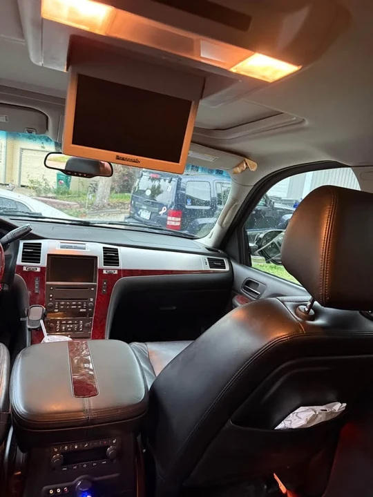 2008 Cadillac Escalade & EXT 3rd Gen - Image 9 of 9