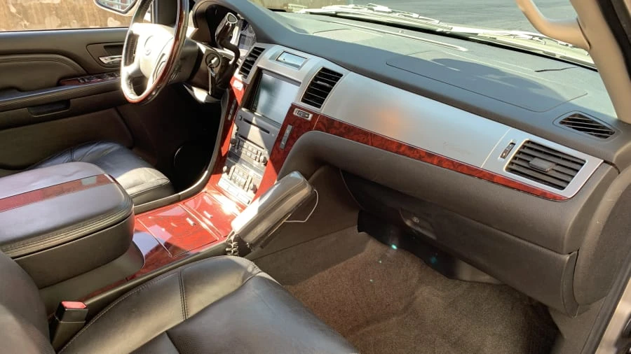 2008 Cadillac Escalade & EXT 3rd Gen - Image 5 of 13