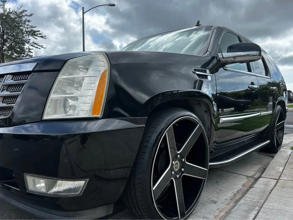 2008 Cadillac Escalade & EXT 3rd Gen - Image 2 of 6