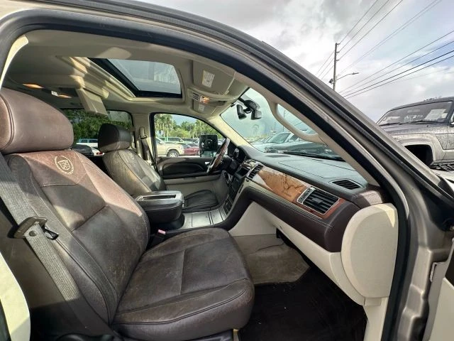 2008 Cadillac Escalade & EXT 3rd Gen - Image 9 of 17