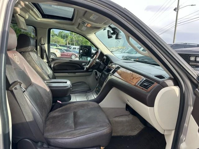 2008 Cadillac Escalade & EXT 3rd Gen - Image 11 of 17