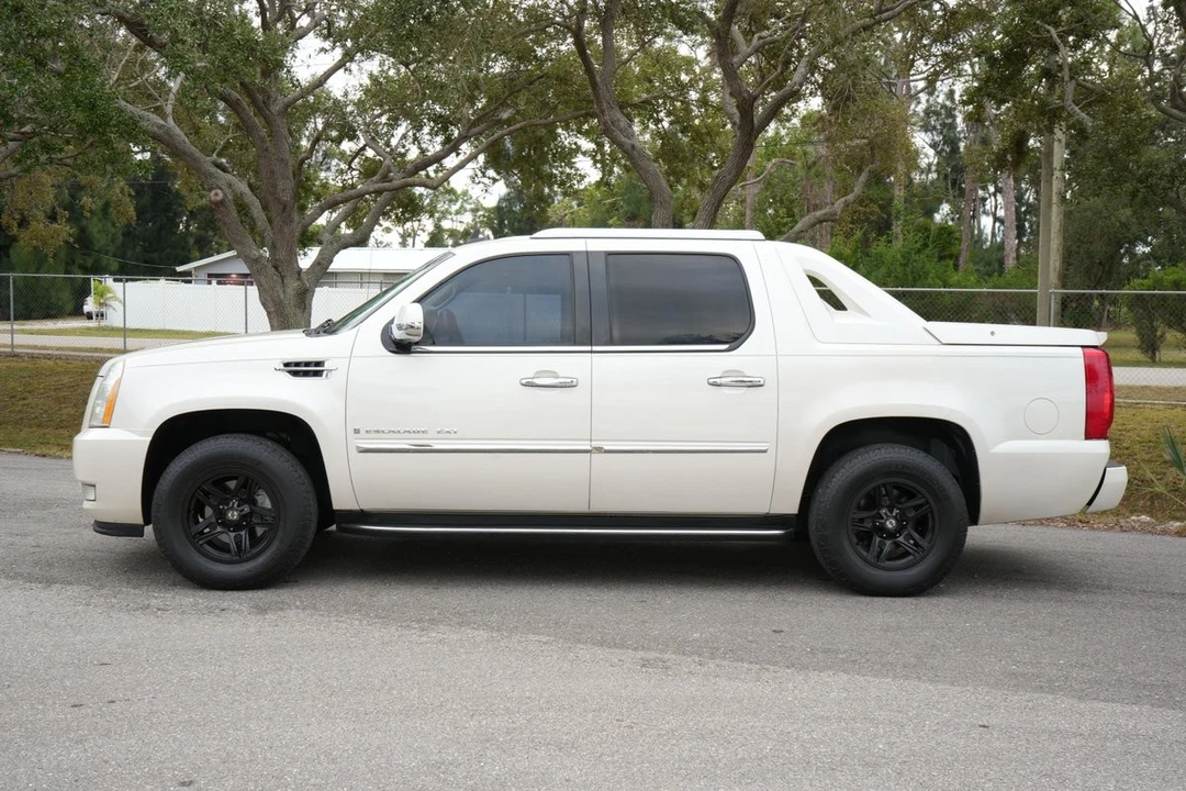 2008 Cadillac Escalade & EXT 3rd Gen - Image 5 of 21