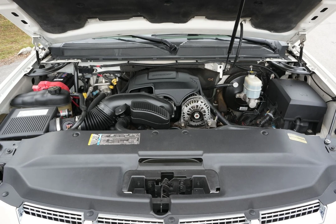 2008 Cadillac Escalade & EXT 3rd Gen - Image 13 of 21