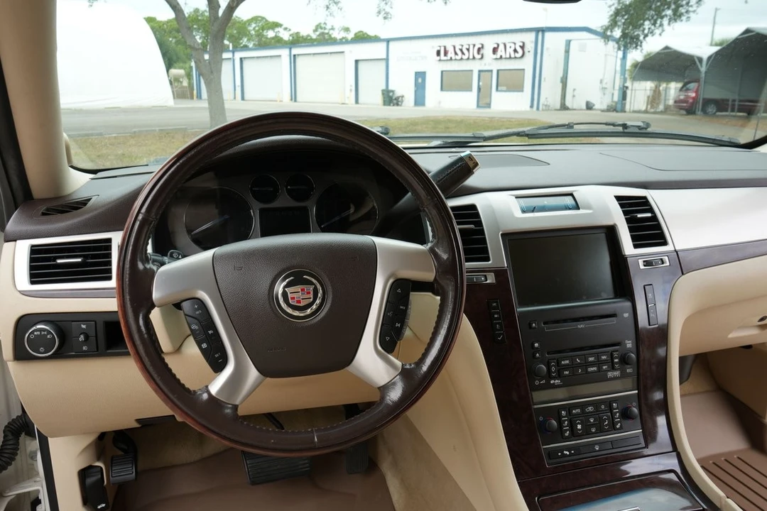 2008 Cadillac Escalade & EXT 3rd Gen - Image 19 of 21
