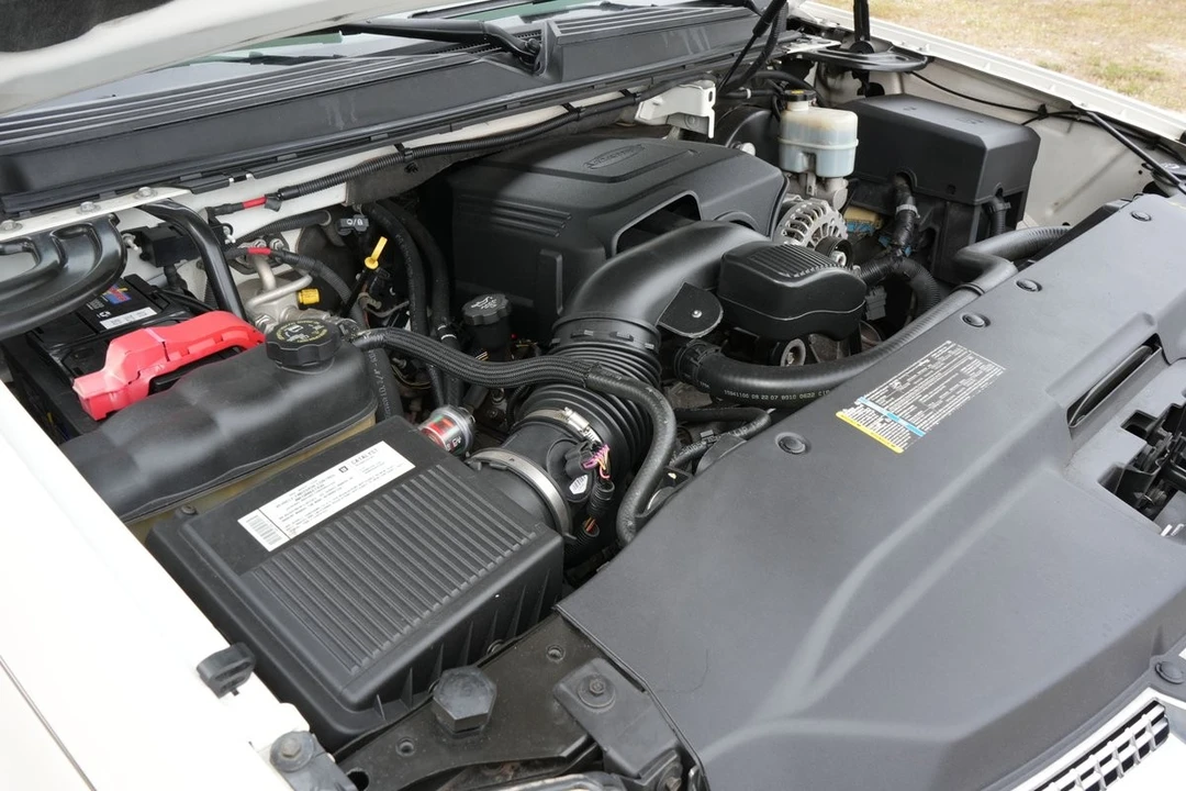 2008 Cadillac Escalade & EXT 3rd Gen - Image 16 of 21