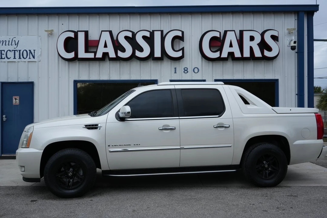 2008 Cadillac Escalade & EXT 3rd Gen - Image 2 of 21