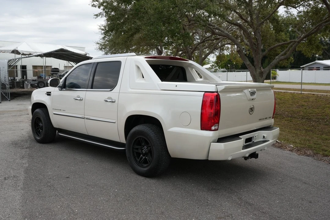 2008 Cadillac Escalade & EXT 3rd Gen - Image 6 of 21