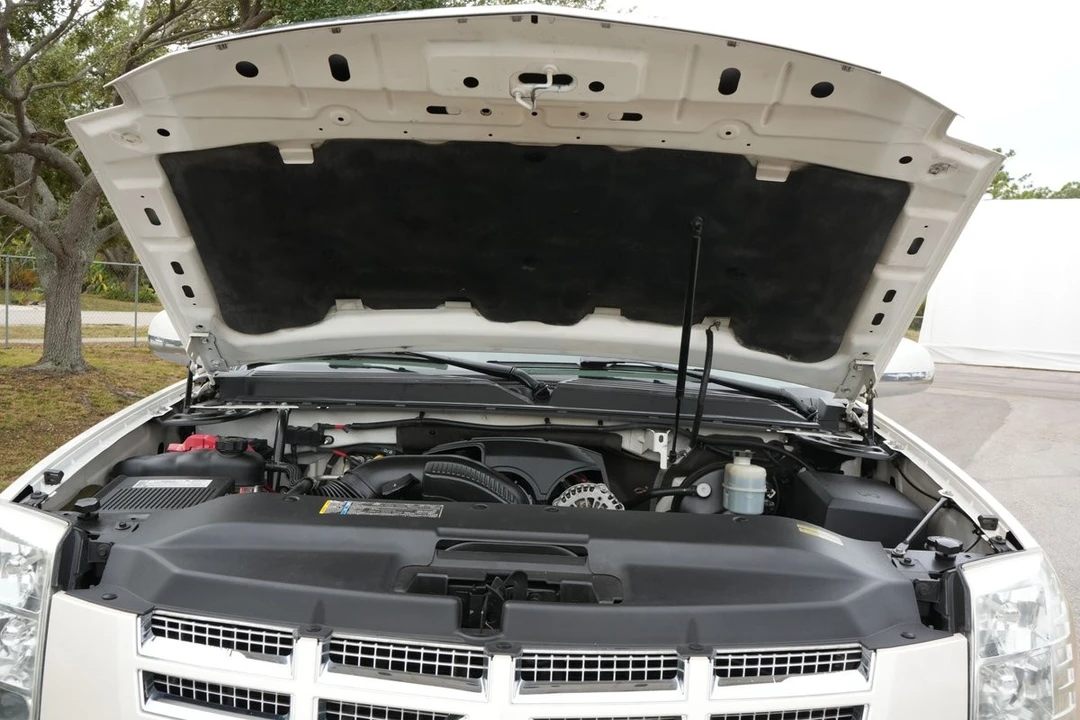 2008 Cadillac Escalade & EXT 3rd Gen - Image 12 of 21