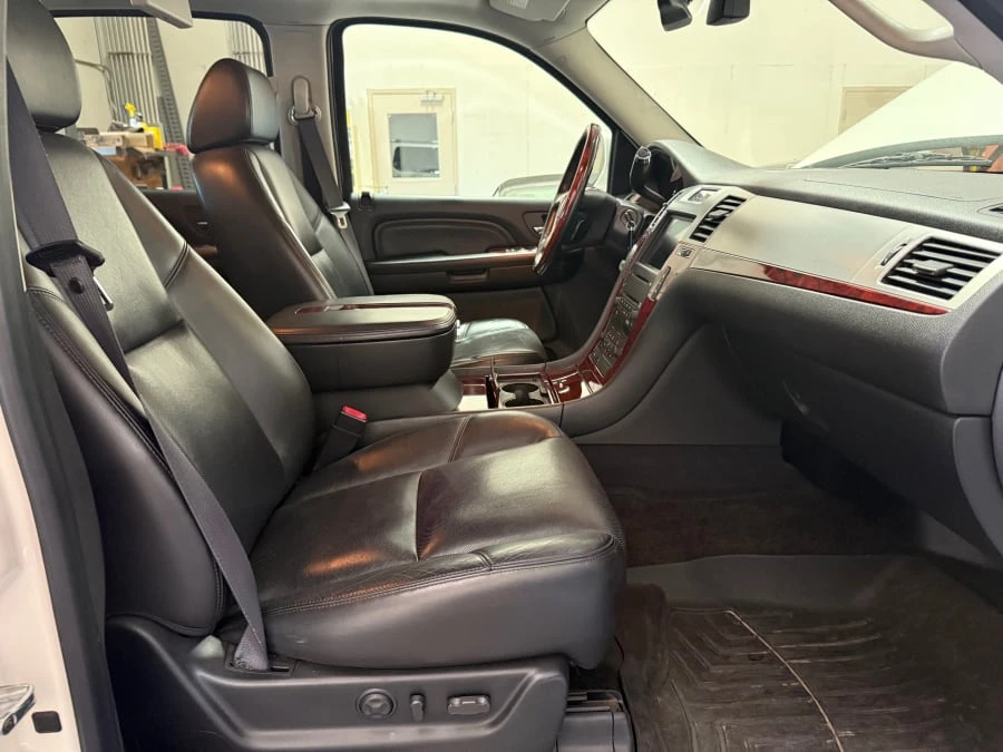 2008 Cadillac Escalade & EXT 3rd Gen - Image 12 of 15