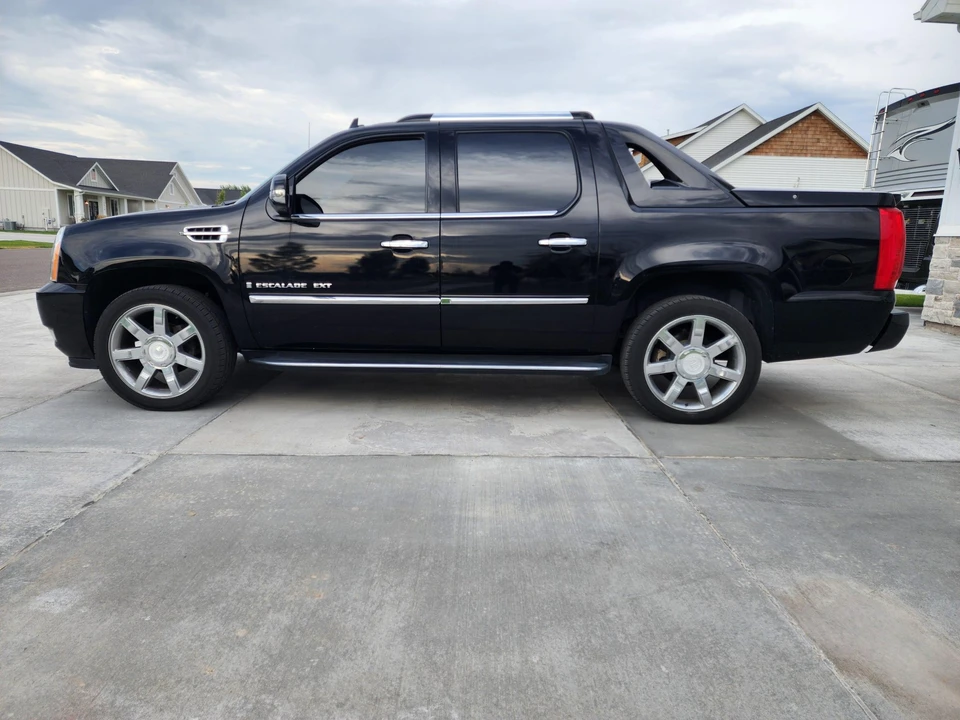 2008 Cadillac Escalade & EXT 3rd Gen - Image 16 of 31